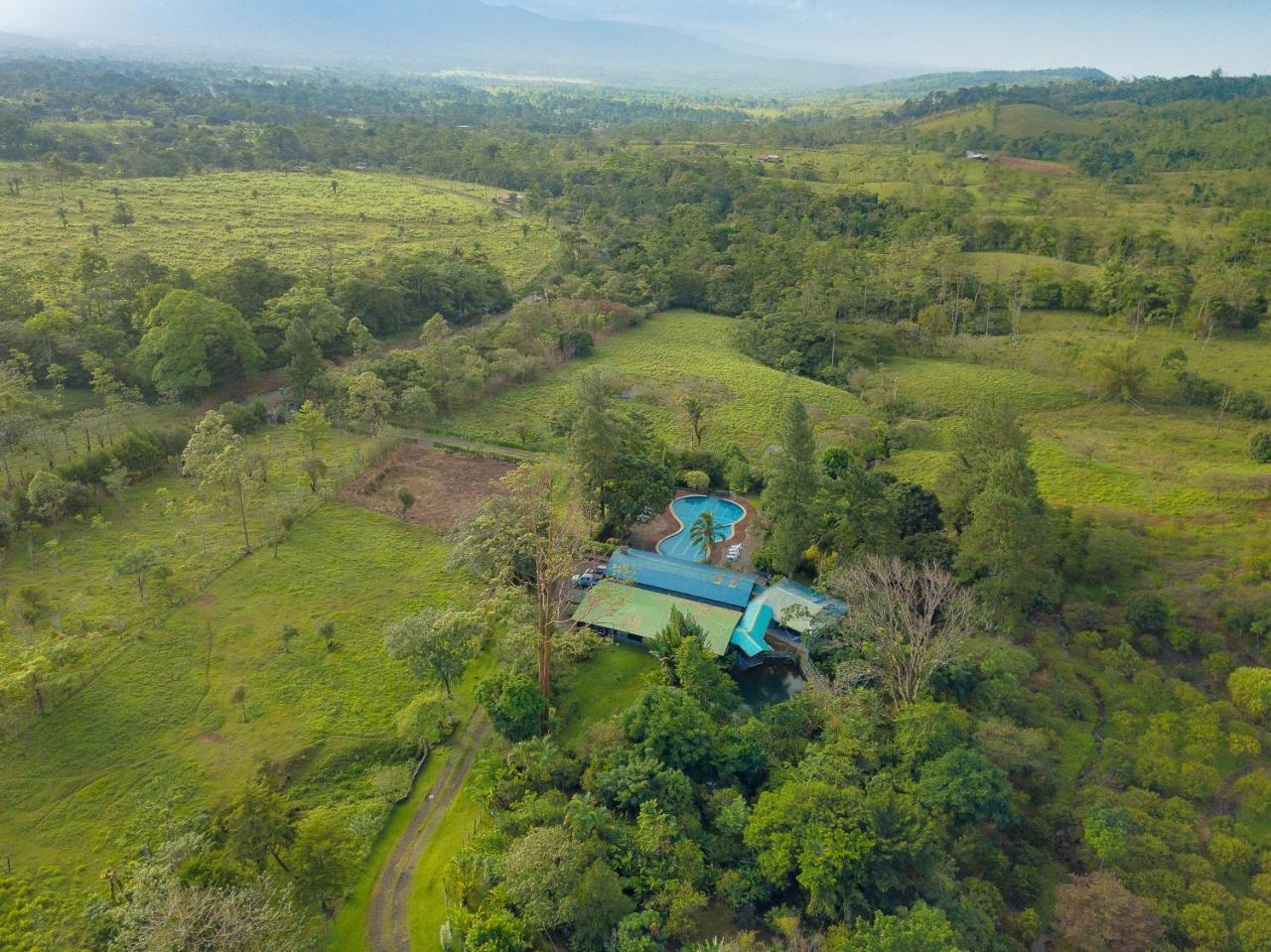 Malekus Mountain Lodge Aguas Claras  ภายนอก รูปภาพ